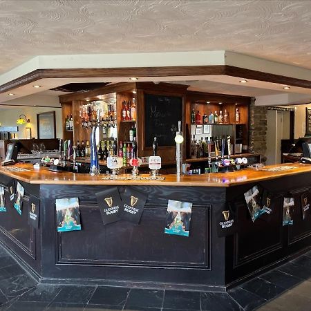 Savoy Country Inn St Clears Exteriör bild